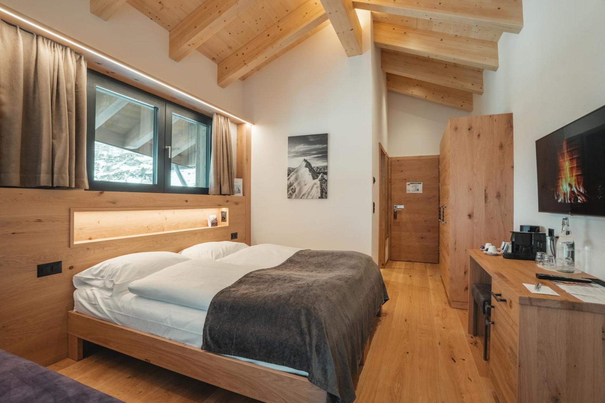 Hotel Porta Cervino Täsch Eksteriør billede